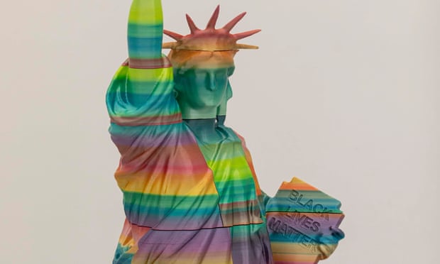 Ουγγαρία : Ένα γλυπτό προκαλεί την οργή των ακροδεξιών οπαδών του Ορμπάν