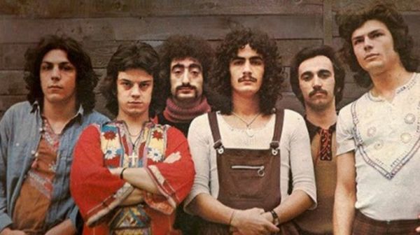 Έφυγε από την ζωή ο μπασίστας των θρυλικών Πελόμα Μποκιού