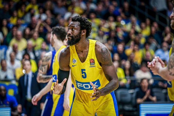 Παίζει ο Χάντερ με τον Ολυμπιακό