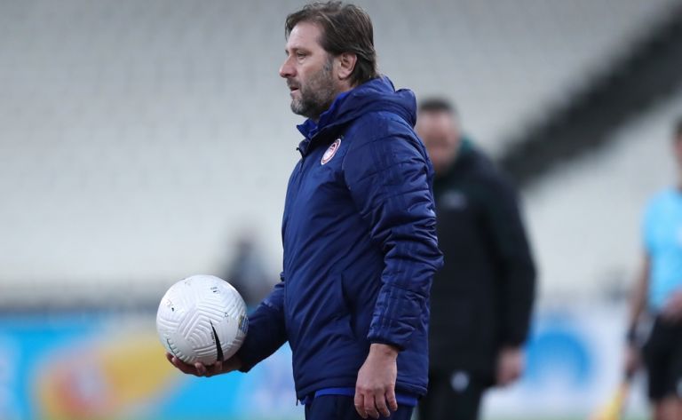 Ολυμπιακός : Ο Μαρτίνς «ανοίγει» το παιχνίδι