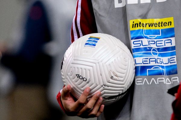 Ο Γκορτσίλας σφυρίζει στην Τρίπολη, Διαμαντόπουλος στο Περιστέρι