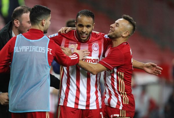 Πάντα με το δεξί ο Θρύλος στην εποχή Μαρινάκη