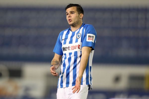 ΑΕΚ – Ατρόμητος : Ο Χαρίσης πήγε να «κρεμάσει» τον Αθανασιάδη