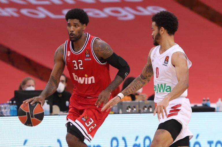 Euroleague : Με Έλις και Νέντοβιτς το Top-10