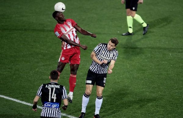 ΠΑΟΚ – Ολυμπιακός : Τριπλή ευκαιρία του Ολυμπιακού και δοκάρι με τον Εμβιλά!