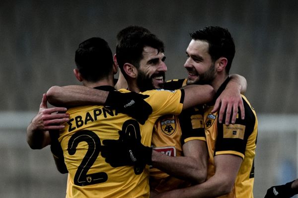 ΑΕΚ – Ατρόμητος 2-1 : Η ανοησία του Σάλομον «έστρωσε» τον δρόμο για το 4Χ4