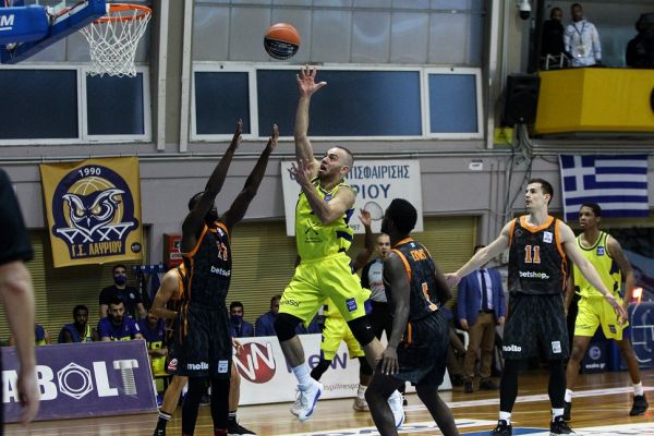 «Τρένο» το Λαύριο (75-72)