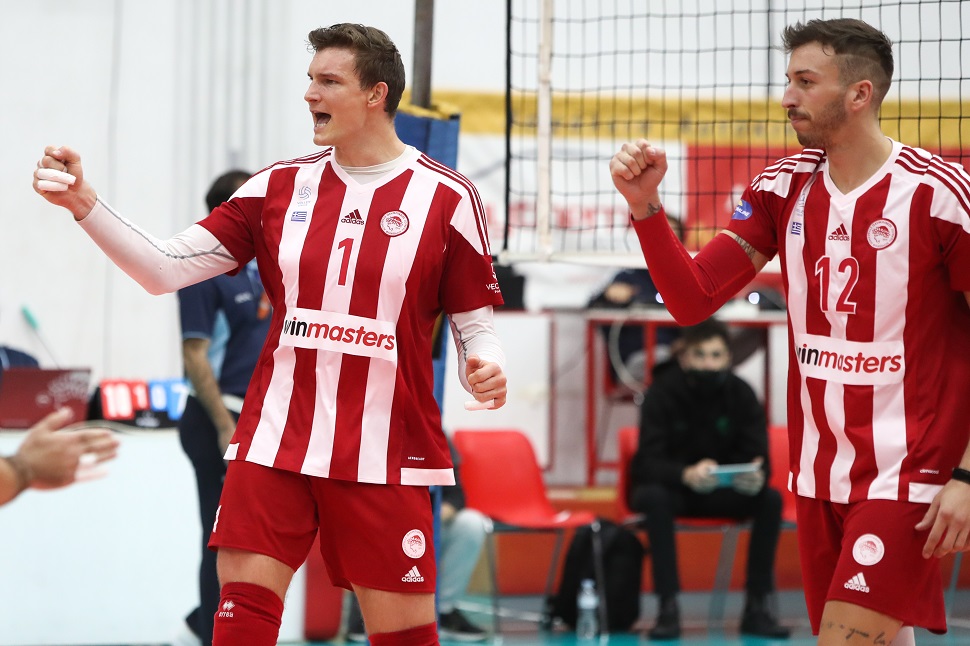 Εύκολη νίκη του Ολυμπιακού (3-0 σετ)