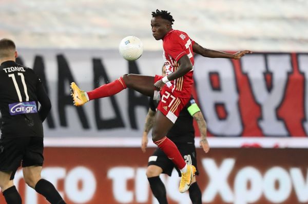 Ολυμπιακός – ΠΑΟΚ : Το δοκάρι του Μπρούμα