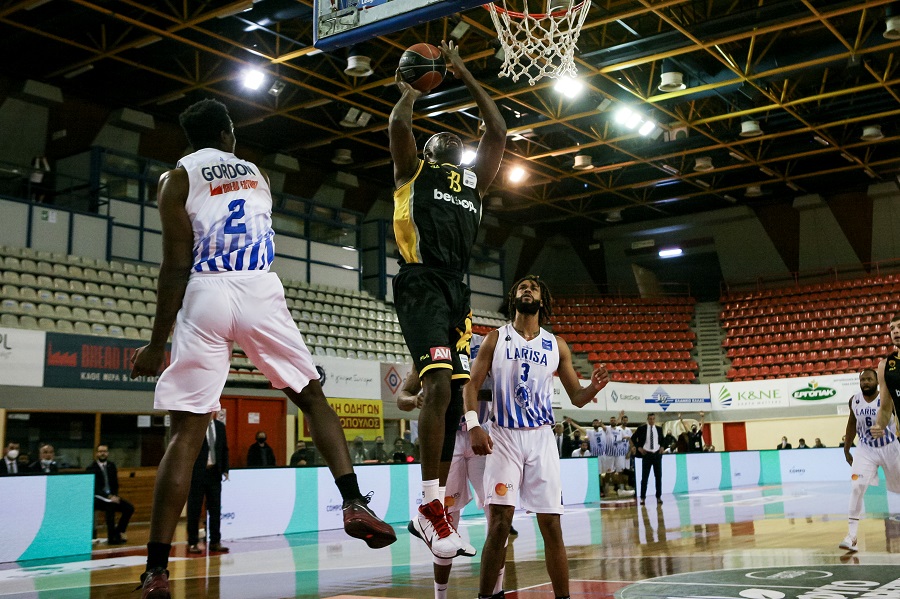 Ο Σμιθ «καθάρισε» την ΑΕΚ (76-75)