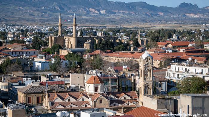 Κύπρος: Συνάντηση Λουτ με Αναστασιάδη και Τατάρ