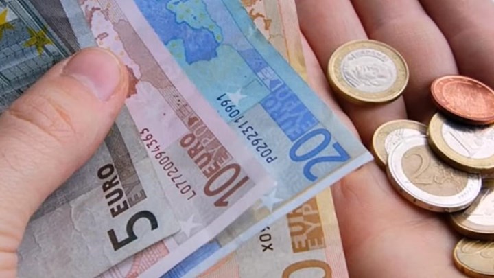 Αναδρομικά : Ποιοι θα πάρουν «ζεστό» χρήμα το επόμενο τρίμηνο [πίνακας]