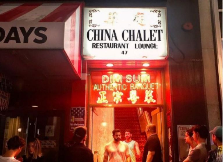 Τάιλερ Χάμπτον : Στο πρώτο φωτογραφικό βιβλίο του αφιερωμένο στο θρυλικό Chalet China