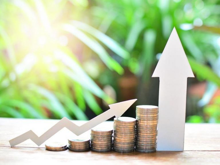 Κρητικός : Η Ελλάδα θα μπορούσε να βγει από την πανδημία ως μία χώρα με νέα οικονομική δομή