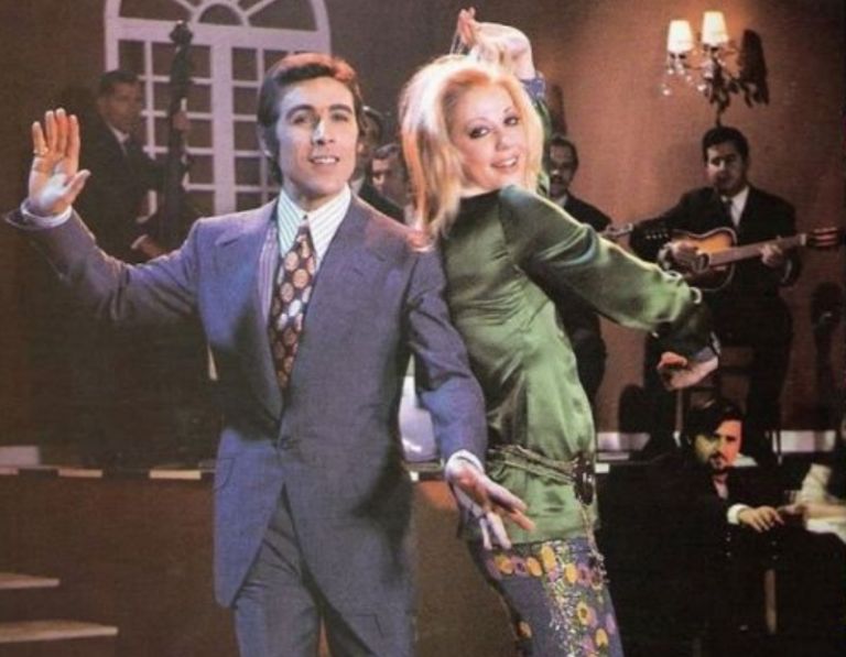 Ζωή Λάσκαρη : Σπάνιο «κλικ» στο πλευρό του Τόλη Βοσκόπουλου