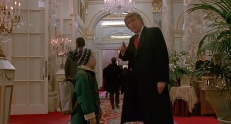 Τραμπ : Θέλουν να τον «αφαιρέσουν» από την ταινία «Μόνος στο Σπίτι», μετά τα γεγονότα στο Καπιτώλιο