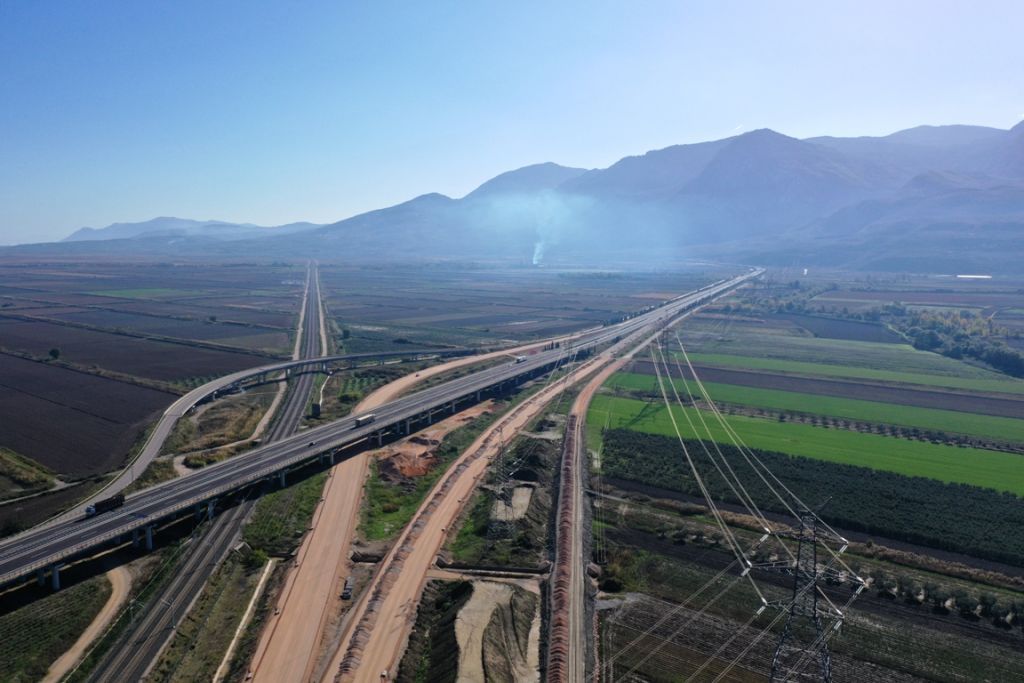 Πανηγυρίζει η κεντρική Ελλάδα για τον νέο αυτοκινητόδρομο