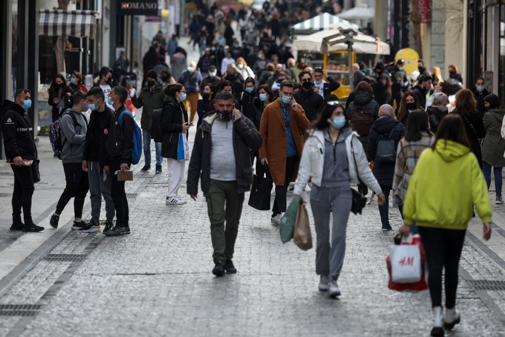 Μόσιαλος : Καλά κάναμε και ανοίξαμε αγορά και εκπαίδευση – Πώς θα καθυστερήσουμε το τρίτο κύμα