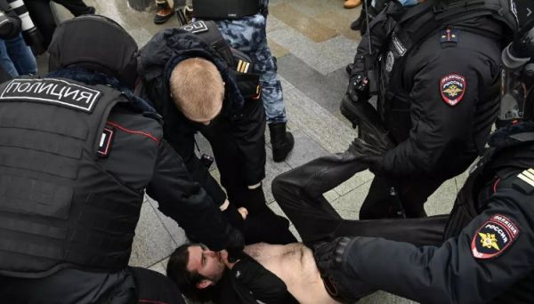 Ρωσία: Μπαράζ προληπτικών συλλήψεων ενόψει διαδήλωσης υπέρ του Ναβάλνι