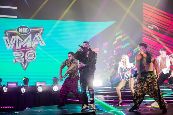 «Μillionaire» από τον SNIK και ο χορός δεν σταματά στα MAD VMA 2020