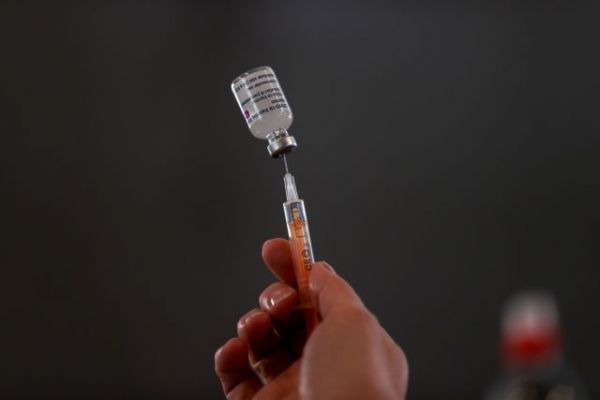 Συμφωνία ΕΕ και AstraZeneca για επιπλέον δόσεις