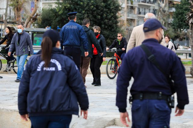 Νέο επιχειρησιακό σχέδιο της Αστυνομίας με πολλά μπλόκα στις «κόκκινες» περιοχές