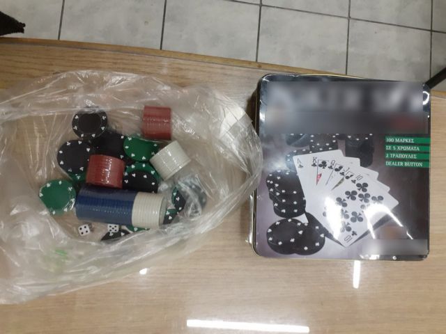 Ηράκλειο: Συνελήφθησαν πέντε άτομα γιατί μετέτρεψαν φορτηγό σε λέσχη για τυχερά παιχνίδια