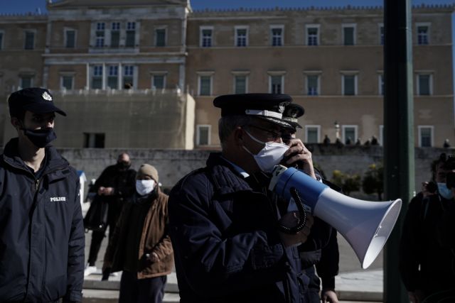 ΕΣΗΕΑ – ΕΦΕ: Πλήγμα στην ενημέρωση και την Δημοκρατία το «σχέδιο» Χρυσοχοΐδη