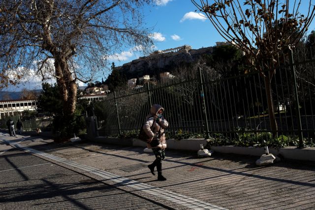 Κοροναϊός : Συναγερμός στο κέντρο της Αθήνας με τριψήφιο αριθμό κρουσμάτων