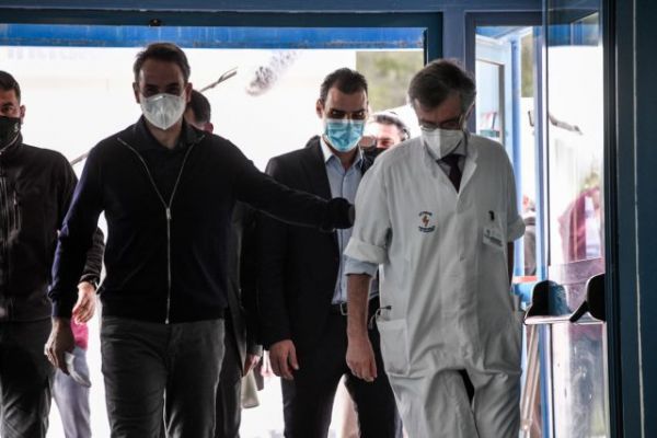 Μητσοτάκης : Εμβολιάζουμε 5.000 συμπολίτες μας τη μέρα – Από 11/1 ανοίγει η πλατφόρμα για τα ραντεβού