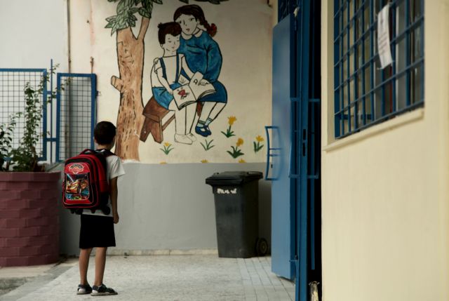 Κοροναϊός : Αναζητούνται τρόποι για χαλάρωση των μέτρων – «Crash test» το άνοιγμα δημοτικών και νηπιαγωγείων