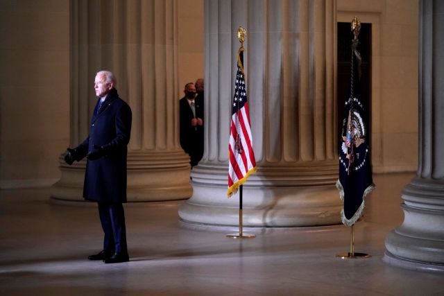 Τζο Μπάιντεν : Αλλάζει την πολιτική του Τραμπ για τους μετανάστες