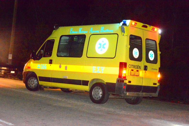 Κοζάνη: Ένας νεκρός και 10 τραυματίες ύστερα από ανατροπή οχήματος με μετανάστες