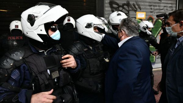 Editorial Ta Nea: Strategy