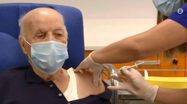 Greece meets revised January target with 214,000 vaccinations as of today