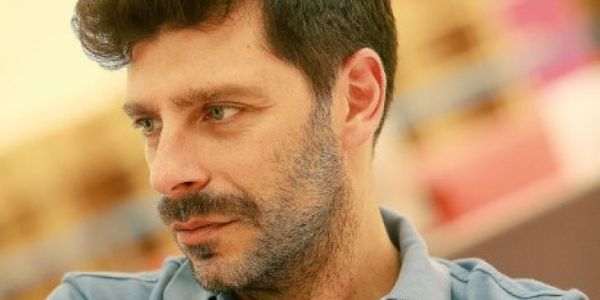 Ανασχηματισμός : Νέο αφήγημα με νέες αναγνώσεις