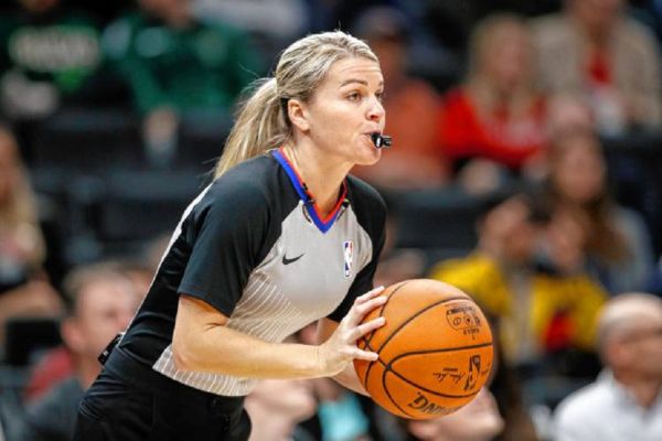 Δύο γυναίκες διαιτητές σε έναν αγώνα για πρώτη φορά στην ιστορία του ΝΒΑ