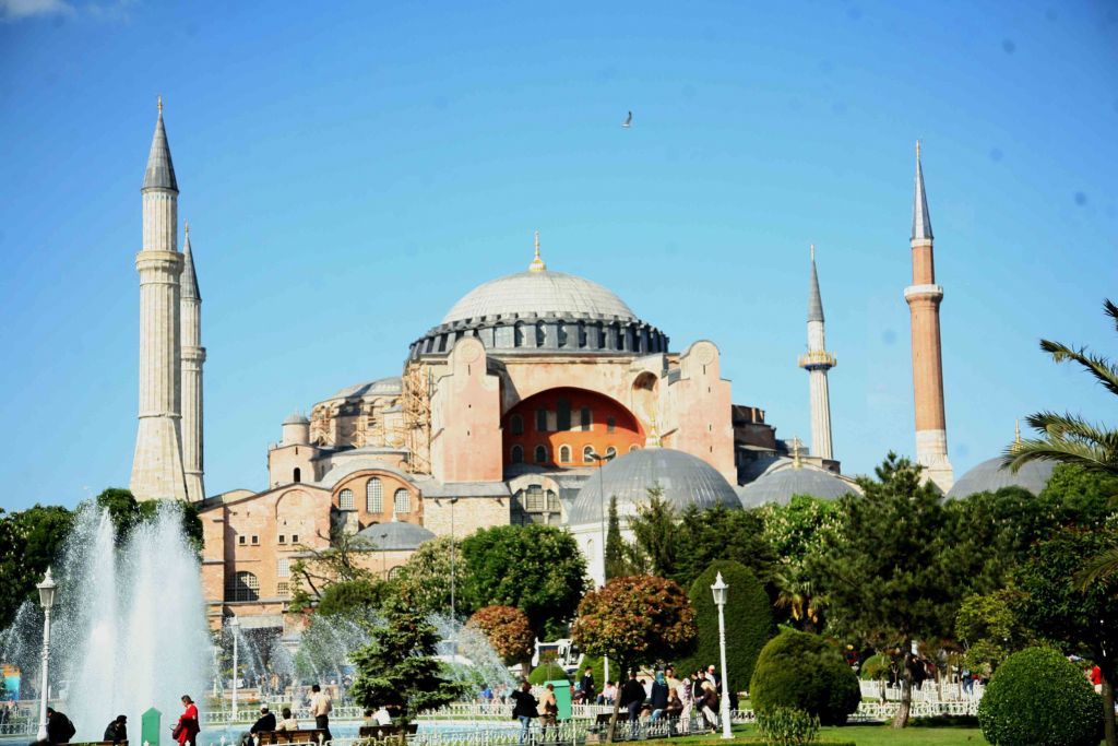 Τουρκία : Το 82% έκρινε πιο σημαντικό έργο του 2020 τη μετατροπή της Αγίας Σοφίας σε τζαμ