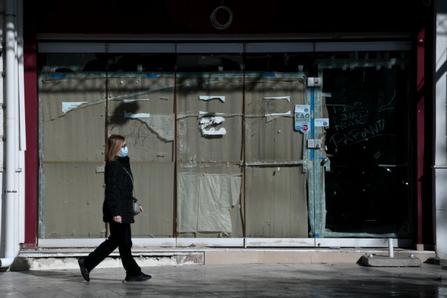 Η Αττική ξανά στο επίκεντρο της επιδημίας: Βράζει το κέντρο της Αθήνας – Τι φοβούνται οι ειδικοί