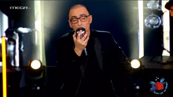 Δίνει ρέστα ο Θανάσης Αλευράς στη σκηνή του MEGA