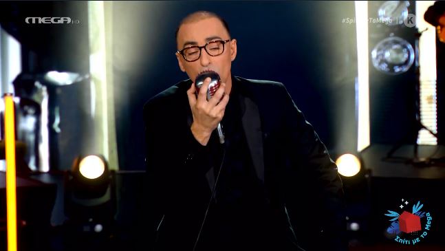 Δίνει ρέστα ο Θανάσης Αλευράς στη σκηνή του MEGA