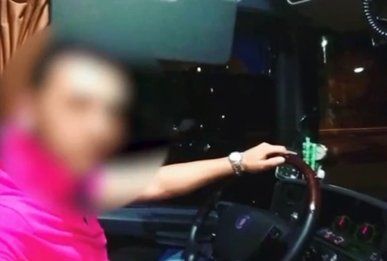 Αμάρυνθος : Συγκλονίζει ο ψαράς που μετέφερε τον 24χρονο που βούτηξε για τον σταυρό