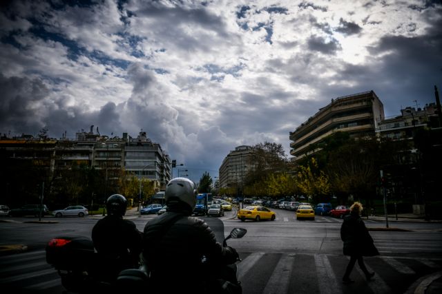 Κοροναϊός : «Επιδημική βόμβα» στην Αθήνα - Εισήγηση για δραματικά μέτρα