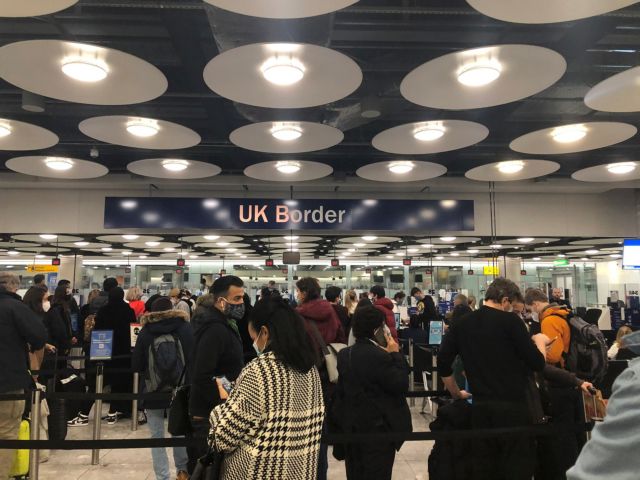 Βρετανία : Έρχονται νέοι ταξιδιωτικοί περιορισμοί – Τη Δευτέρα οι αποφάσεις