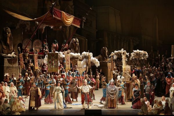 «Αΐντα» δια χειρός Τζεφιρέλι – Online streaming με ελληνικούς υπότιτλους