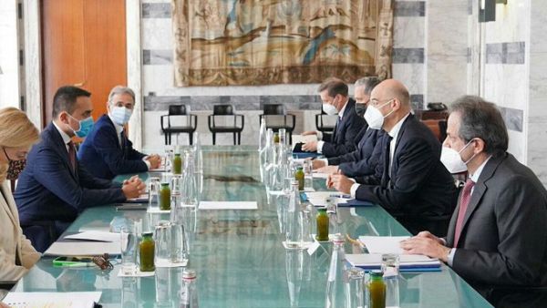 Δένδιας σε Ντι Μάιο: Θα θέλαμε ισχυρή στήριξη για τις κυρώσεις στην Τουρκία