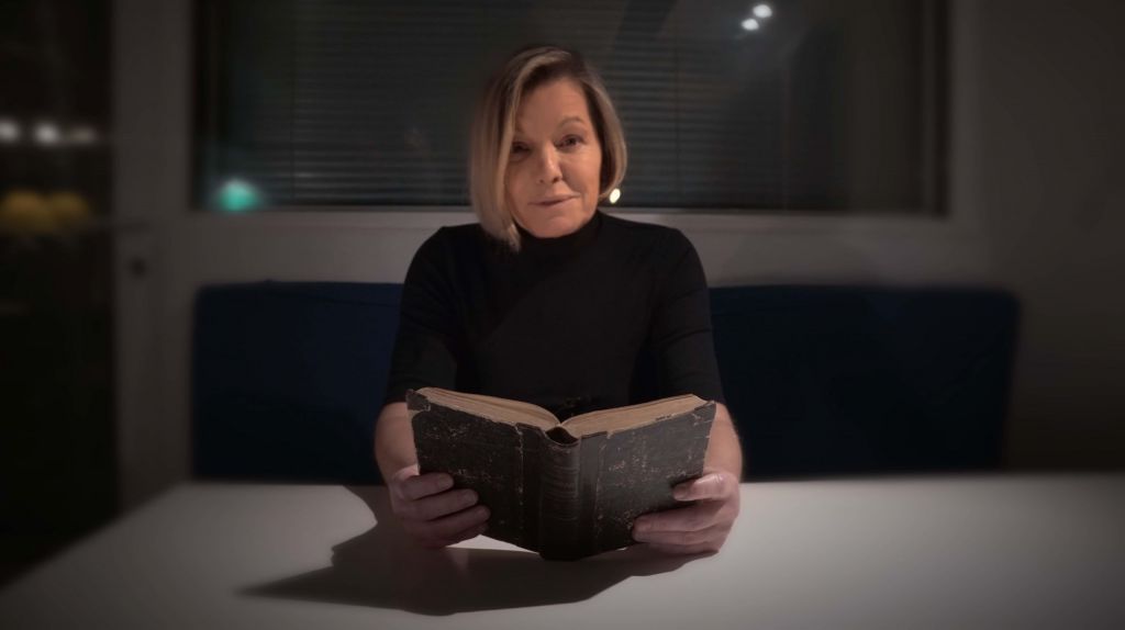 Το Ημερολόγιο ενός Σκύλου : Μια oπτικοακουστική αφήγηση από τη Violet Louise