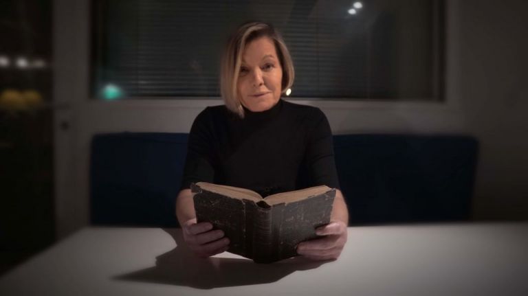 Το Ημερολόγιο ενός Σκύλου : Μια oπτικοακουστική αφήγηση από τη Violet Louise