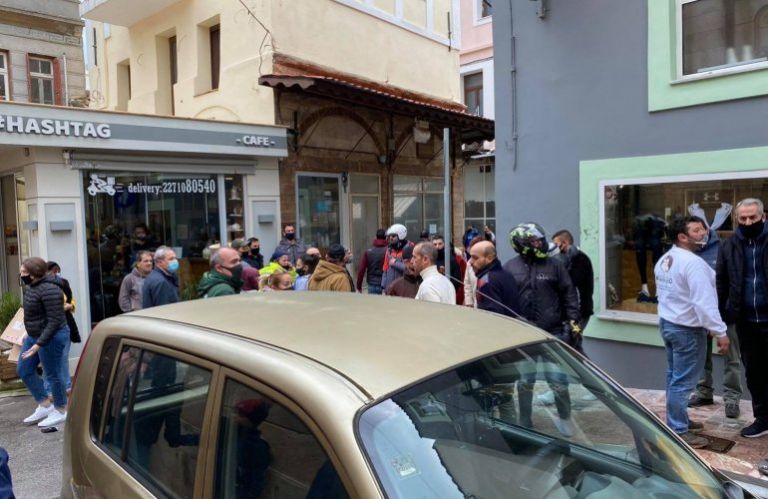 Χίος : Συμπλοκή μεταναστών στο κέντρο της πόλης