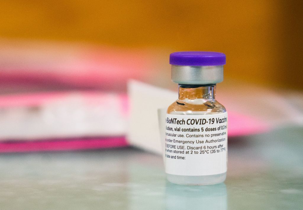 Η Μαδρίτη κατηγορεί τις Βρυξέλλες για τις καθυστερήσεις παράδοσης εμβολίων